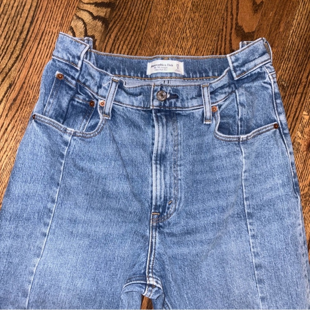 Abercrombie & Fitch The 90’s Straight Ultra High Rise 8R